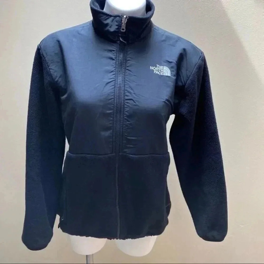 - The North Face girls filles jacket